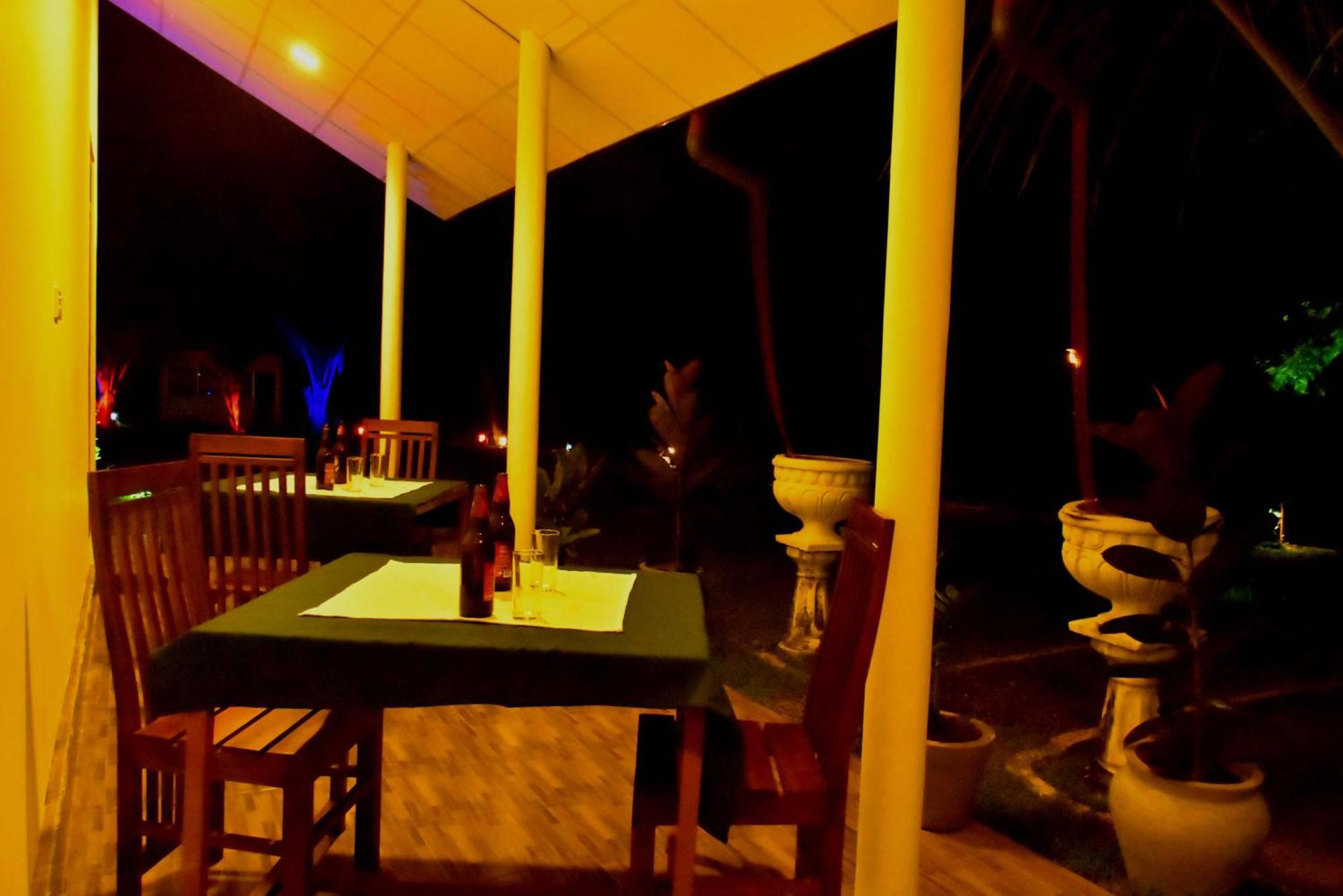 Lake Forest Lodge Udawalawe Εξωτερικό φωτογραφία