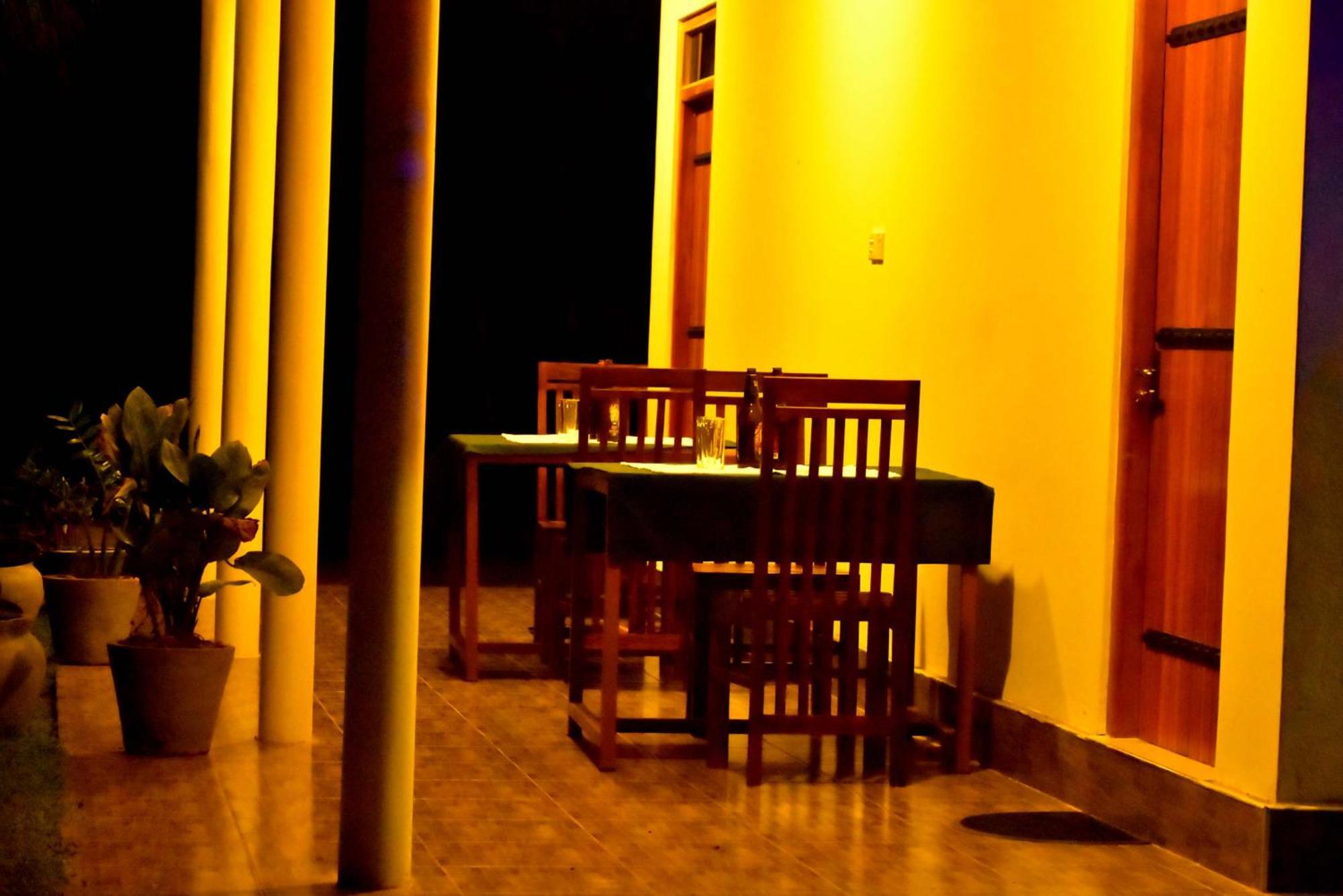 Lake Forest Lodge Udawalawe Εξωτερικό φωτογραφία